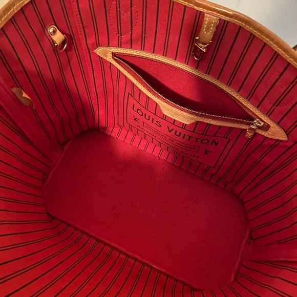 ❌SOLD❌ Louis Vuitton Neverfull MM - Picture 5 of 13